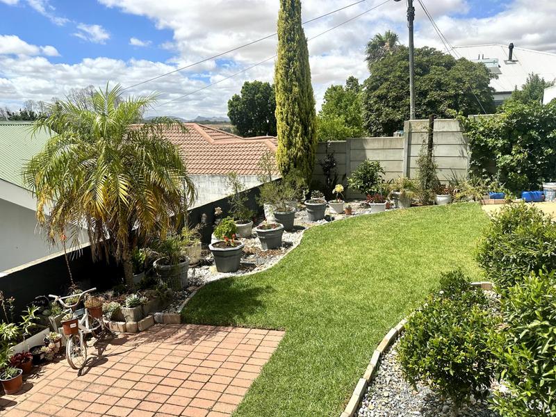 3 Bedroom Property for Sale in Bergzicht Western Cape